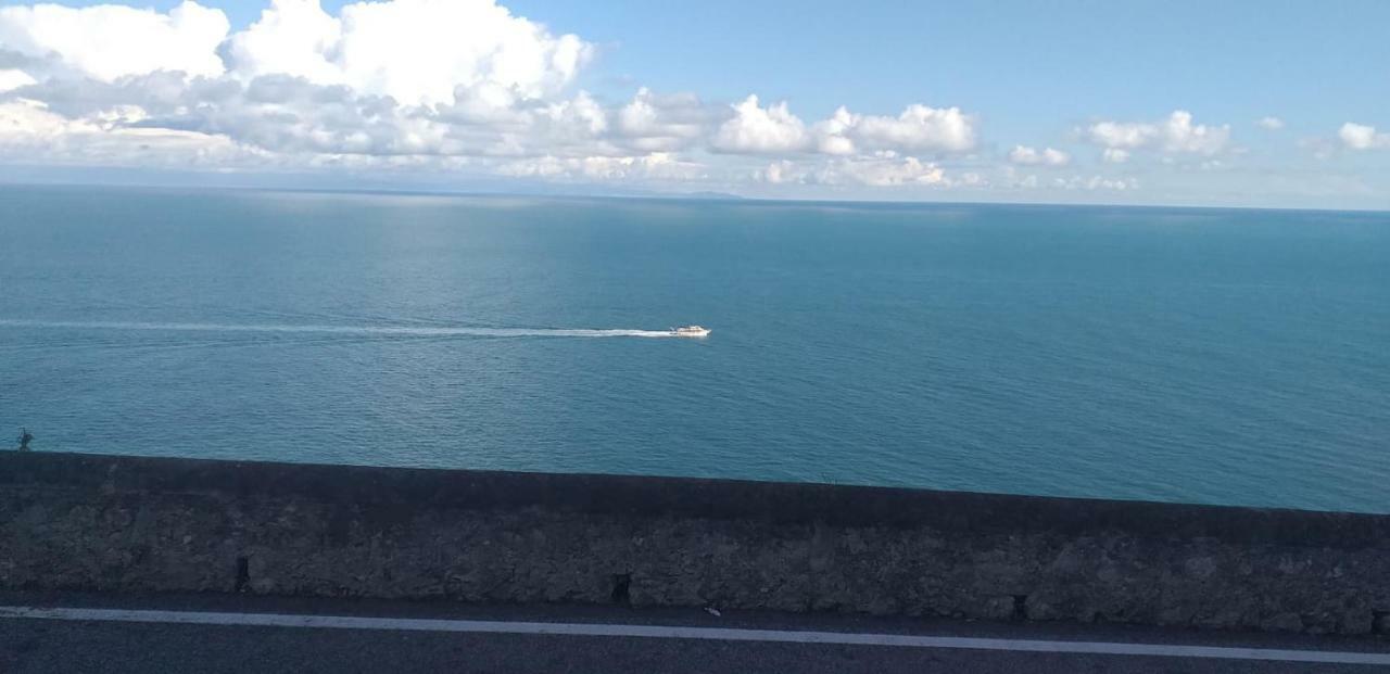 La Casetta Amalfi Luaran gambar